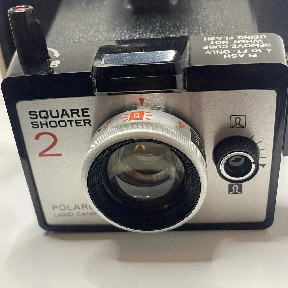 Polaroid Land Camera Square Shooter 2 Vintage 1970s Untested W. 3 Flashcube,case